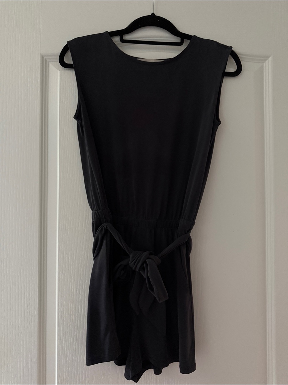 LOFT Black Sleeveless Tie-Waist Shorts Romper